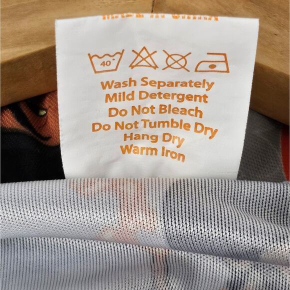 GIANTS MLB MEN'S SHORT-SLEEVE BUTTON-UP TEAM SHIRT SIZE MEDIUM - Picture 8 of 8